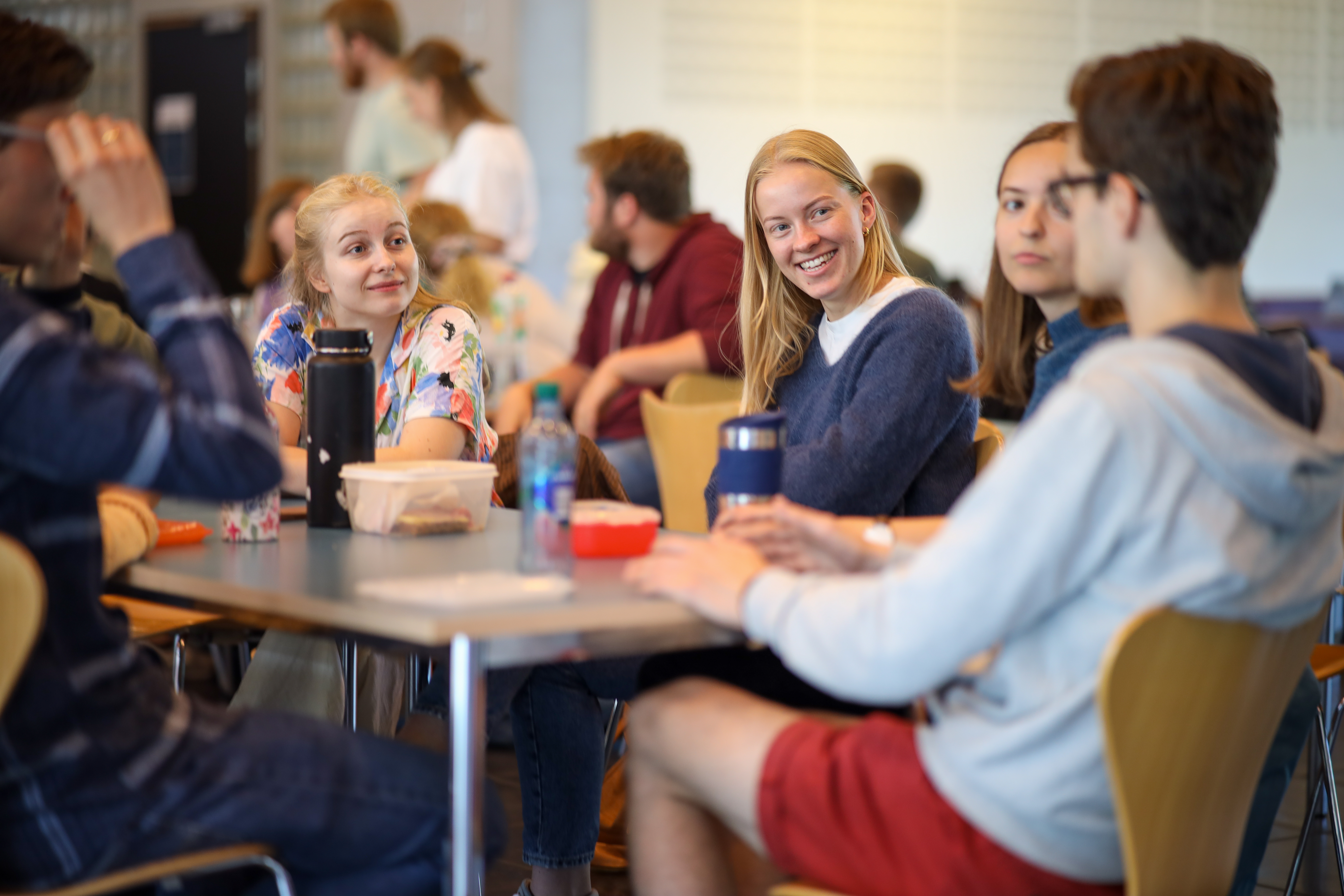 Students in the cantina